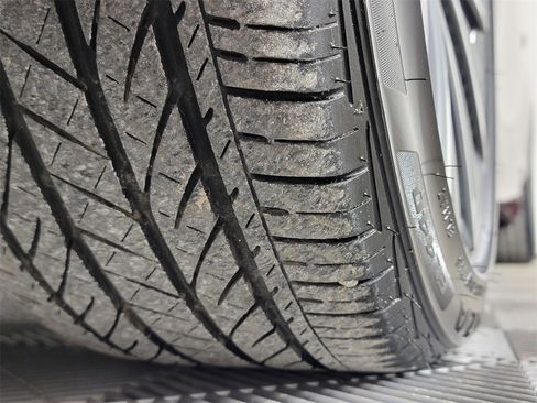 Used 2023 Lexus ES 350 w/ Premium Package image 16