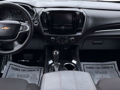 Used 2018 Chevrolet Traverse LS AWD/4WD image 16