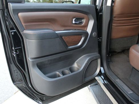 Used 2017 Nissan Titan Platinum Reserve image 20