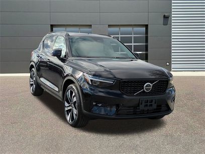 New 2026 Volvo XC40 B5 Ultra w/ Protection Package Premier