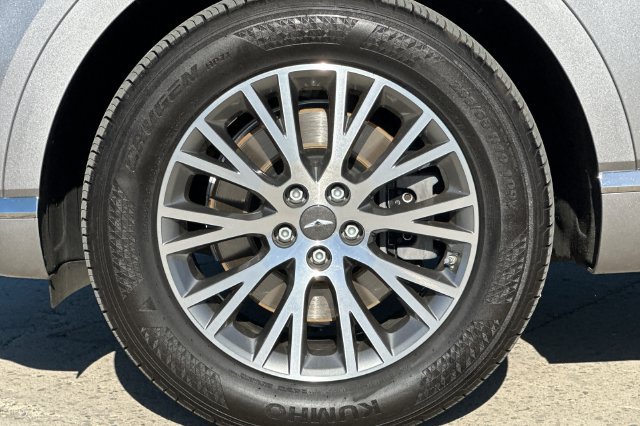 Used 2024 Genesis GV80 2.5T AWD/4WD image 34