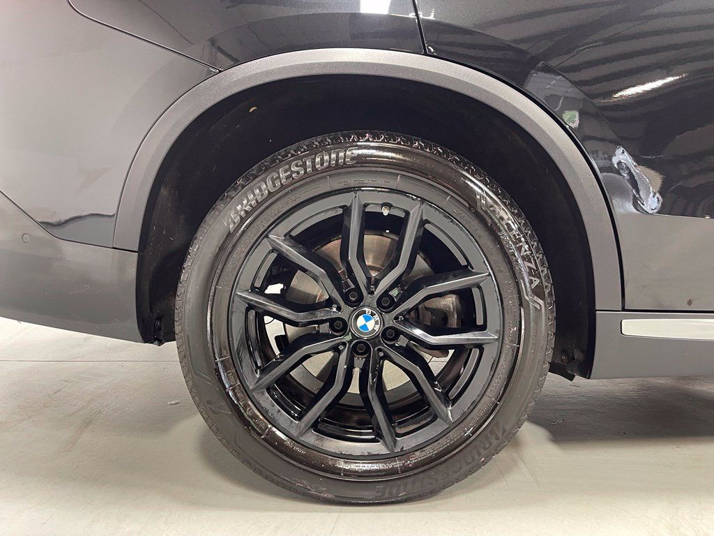 Used 2021 BMW X5 xDrive40i w/ Premium Package AWD/4WD image 15
