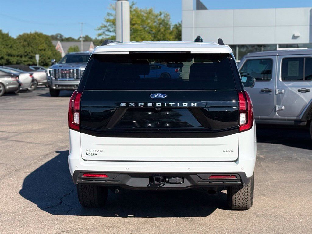 Used 2025 Ford Expedition Max Active AWD/4WD image 41