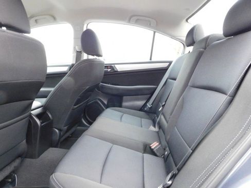 Used 2017 Subaru Legacy 2.5i Premium image 26