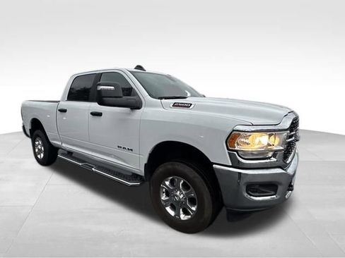 Used 2024 RAM 2500 Big Horn w/ Bed Utility Group image 11