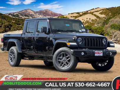 New 2026 Jeep Gladiator Sport