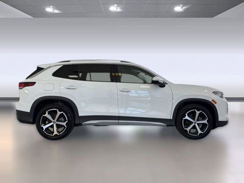 New 2026 Volkswagen Tiguan SE FWD image 8