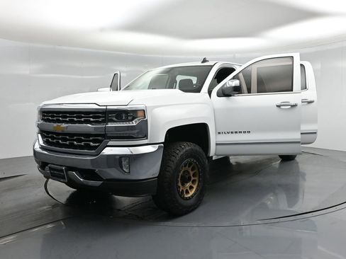 Used 2018 Chevrolet Silverado 1500 LTZ AWD/4WD image 26
