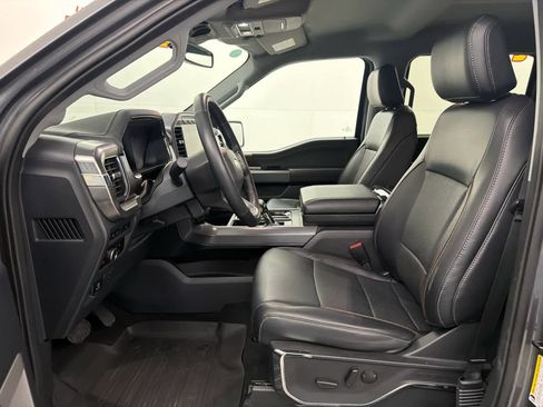 Used 2023 Ford F150 Lariat w/ Trailer Tow Package image 14