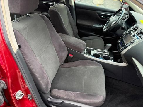 Used 2013 Nissan Altima 2.5 SV w/ 2.5SV Convenience Pkg FWD image 6