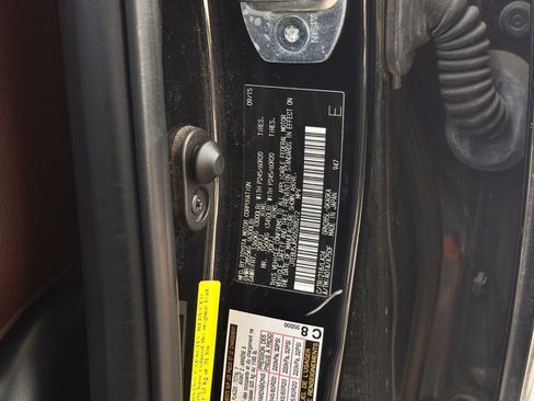 Used 2016 Toyota 4Runner Limited AWD/4WD image 26