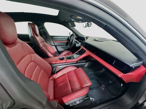 Certified 2022 Porsche Taycan image 29