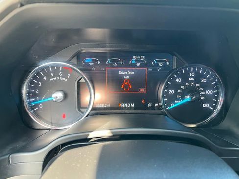 Used 2020 Ford Expedition XLT w/ Equipment Group 202A AWD/4WD image 52
