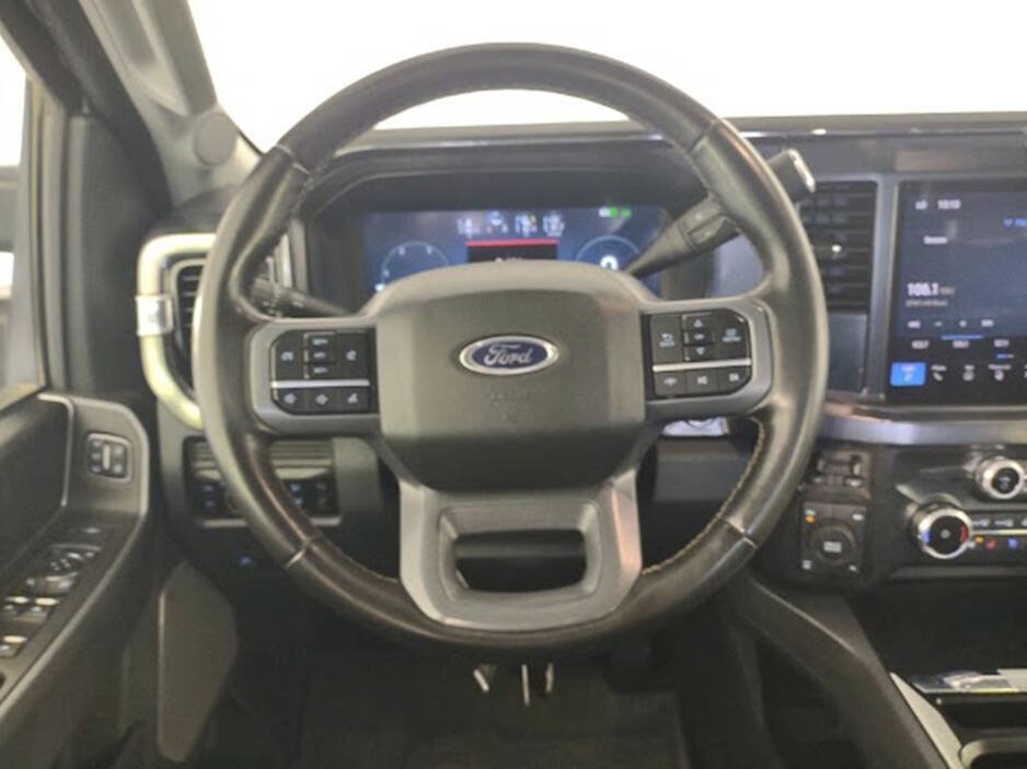 Used 2025 Ford F250 Lariat w/ FX4 Off-Road Package AWD/4WD image 14