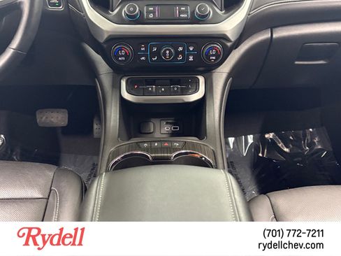 Used 2023 GMC Acadia SLT w/ Preferred Package AWD/4WD image 15