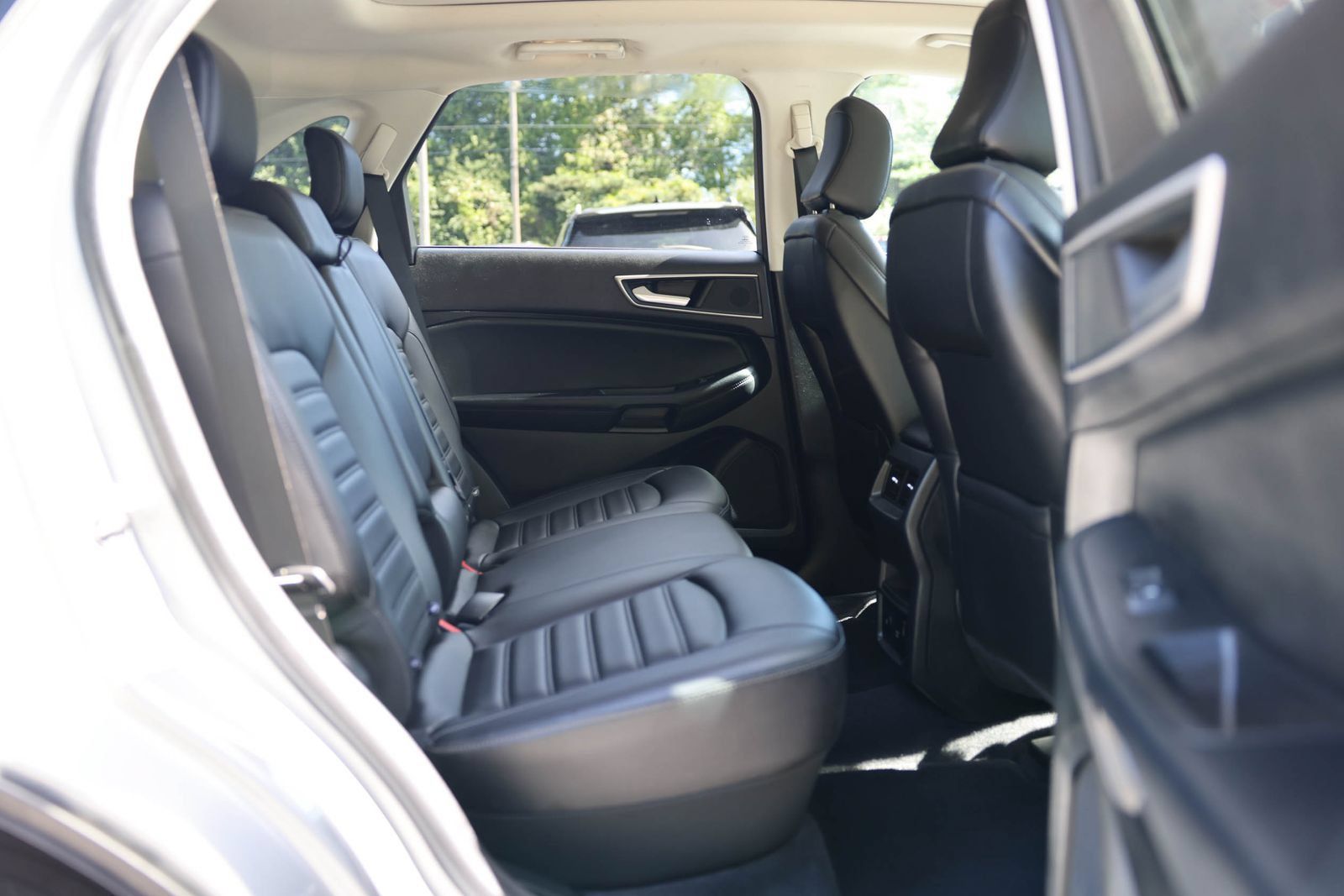 Used 2024 Ford Edge SEL w/ Convenience Package AWD/4WD image 10