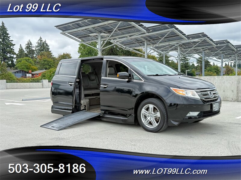 Used 2011 Honda Odyssey Touring image 2