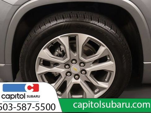 Used 2021 Chevrolet Traverse Premier AWD/4WD image 9