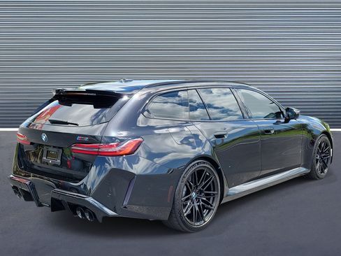 Used 2025 BMW M5 Touring AWD/4WD image 3