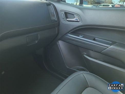 Used 2022 GMC Canyon AT4 w/ Trailering Package image 21