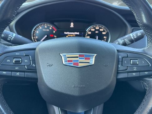 Used 2019 Cadillac XT4 Premium Luxury w/ Enhanced Visibility Package image 15