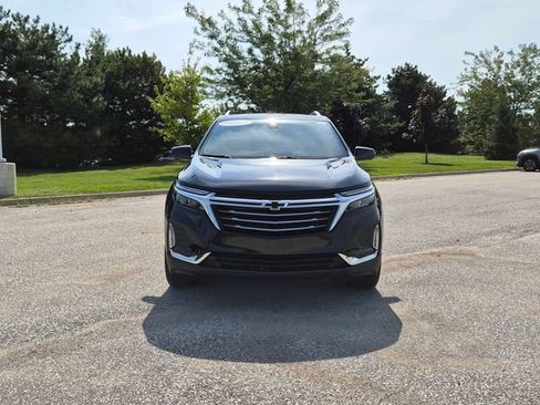 Used 2024 Chevrolet Equinox Premier AWD/4WD image 2