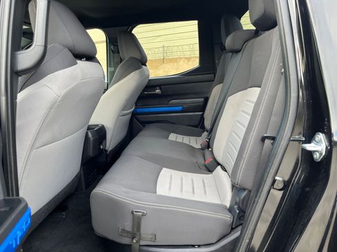 Used 2025 Toyota Tacoma TRD Off-Road image 27