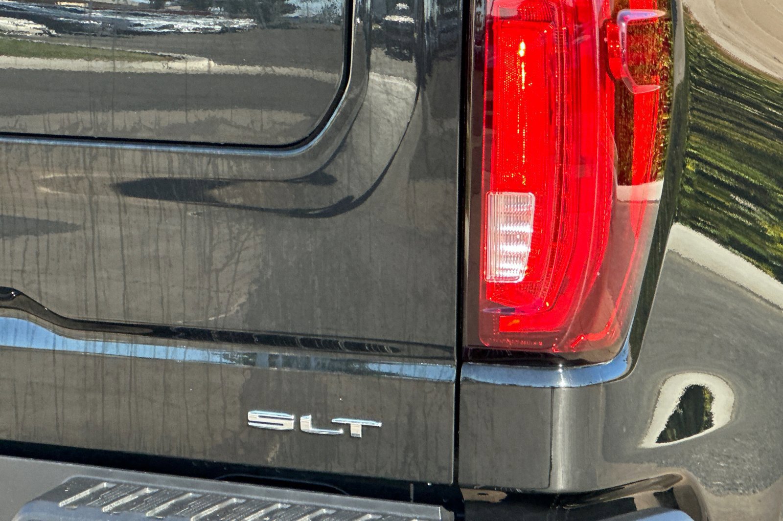 Certified 2026 GMC Sierra 1500 SLT w/ SLT Premium Package RWD image 27