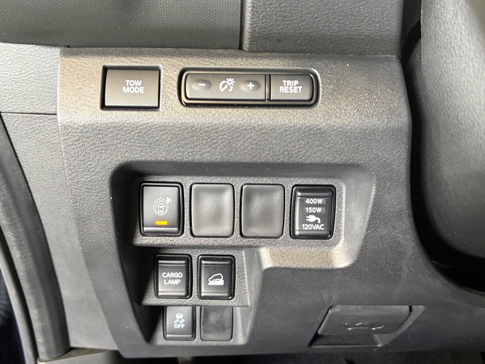 Used 2022 Nissan Frontier SV AWD/4WD image 12