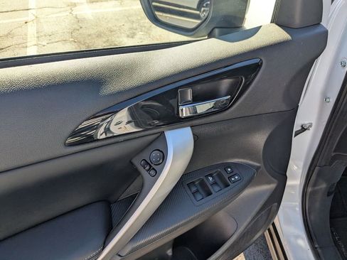Used 2025 Mitsubishi Eclipse Cross SE image 13