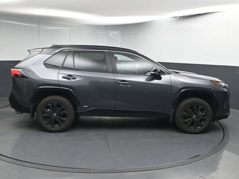 Certified 2025 Toyota RAV4 XSE image 9