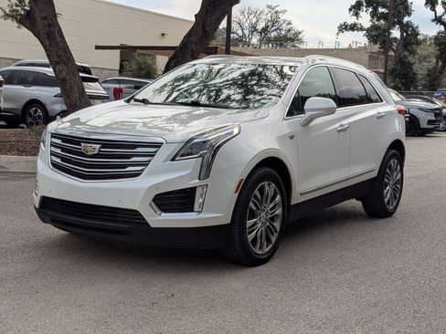 Used 2017 Cadillac XT5 Premium Luxury FWD image 7