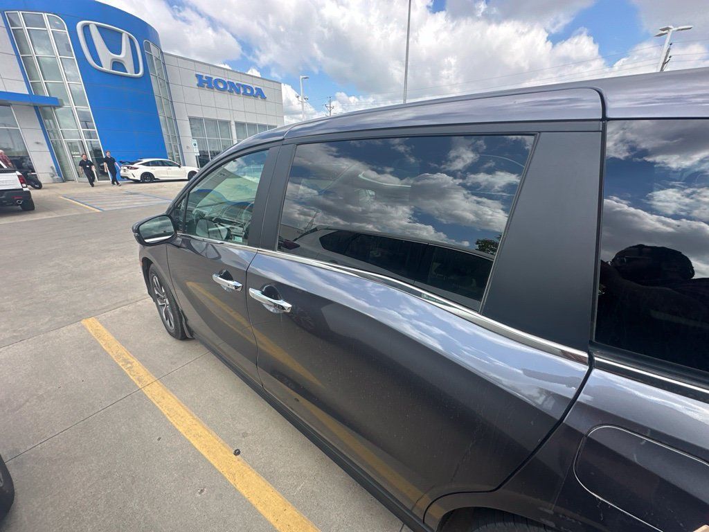 Used 2024 Honda Odyssey EX-L image 7