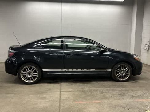 Used 2010 Scion tC FWD image 3