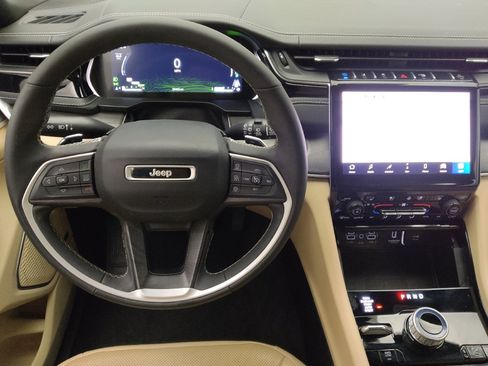 Used 2022 Jeep Grand Cherokee Limited 4xe w/ Luxury Tech Group II image 22