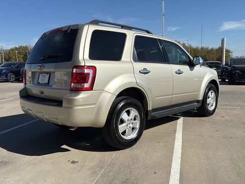 Used 2012 Ford Escape XLT image 7