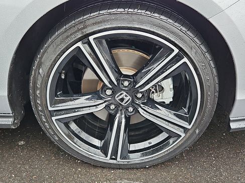 Used 2024 Honda Accord Sport image 8