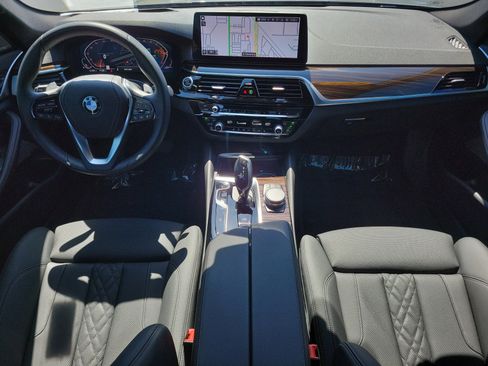 Used 2023 BMW 540i w/ Premium Package RWD image 13