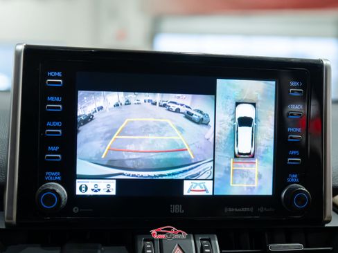 Used 2020 Toyota RAV4 Limited AWD/4WD image 30