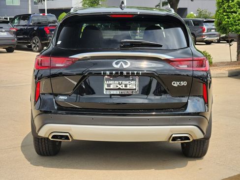 Used 2023 INFINITI QX50 Luxe AWD/4WD image 6