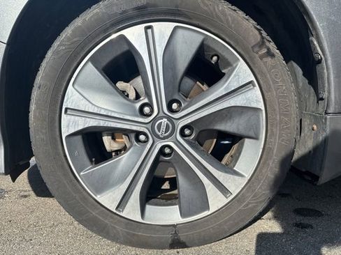 Used 2019 Nissan Leaf SV Plus w/ SV Plus Technology Package image 7