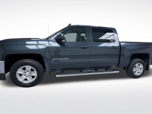 Used 2018 Chevrolet Silverado 1500 LT w/ All Star Edition AWD/4WD image 4