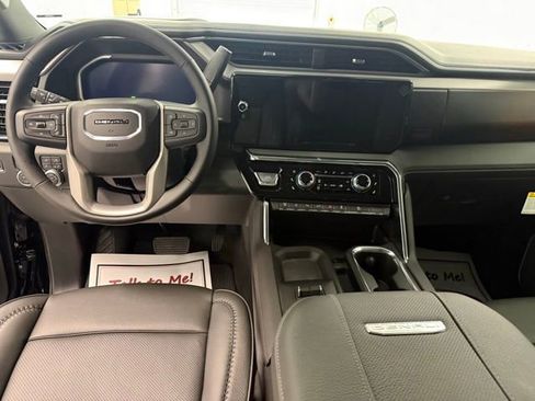 New 2026 GMC Sierra 2500 Denali w/ Denali Reserve Package AWD/4WD image 12