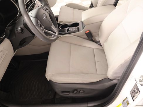 Used 2021 Hyundai Tucson SEL FWD image 11