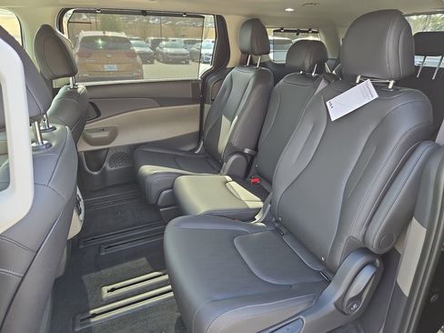 New 2026 Kia Carnival SX image 20