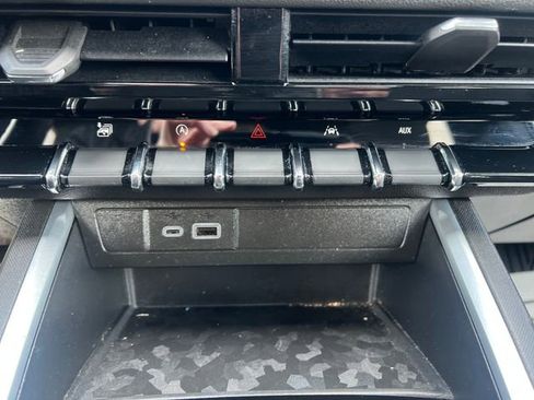 Certified 2023 Chevrolet Colorado LT AWD/4WD image 23