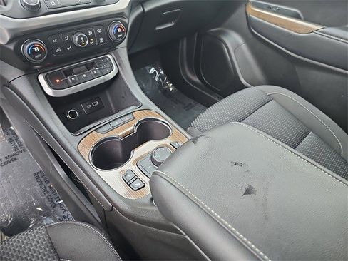 Certified 2023 GMC Acadia SLE w/ Driver Convenience Package image 20