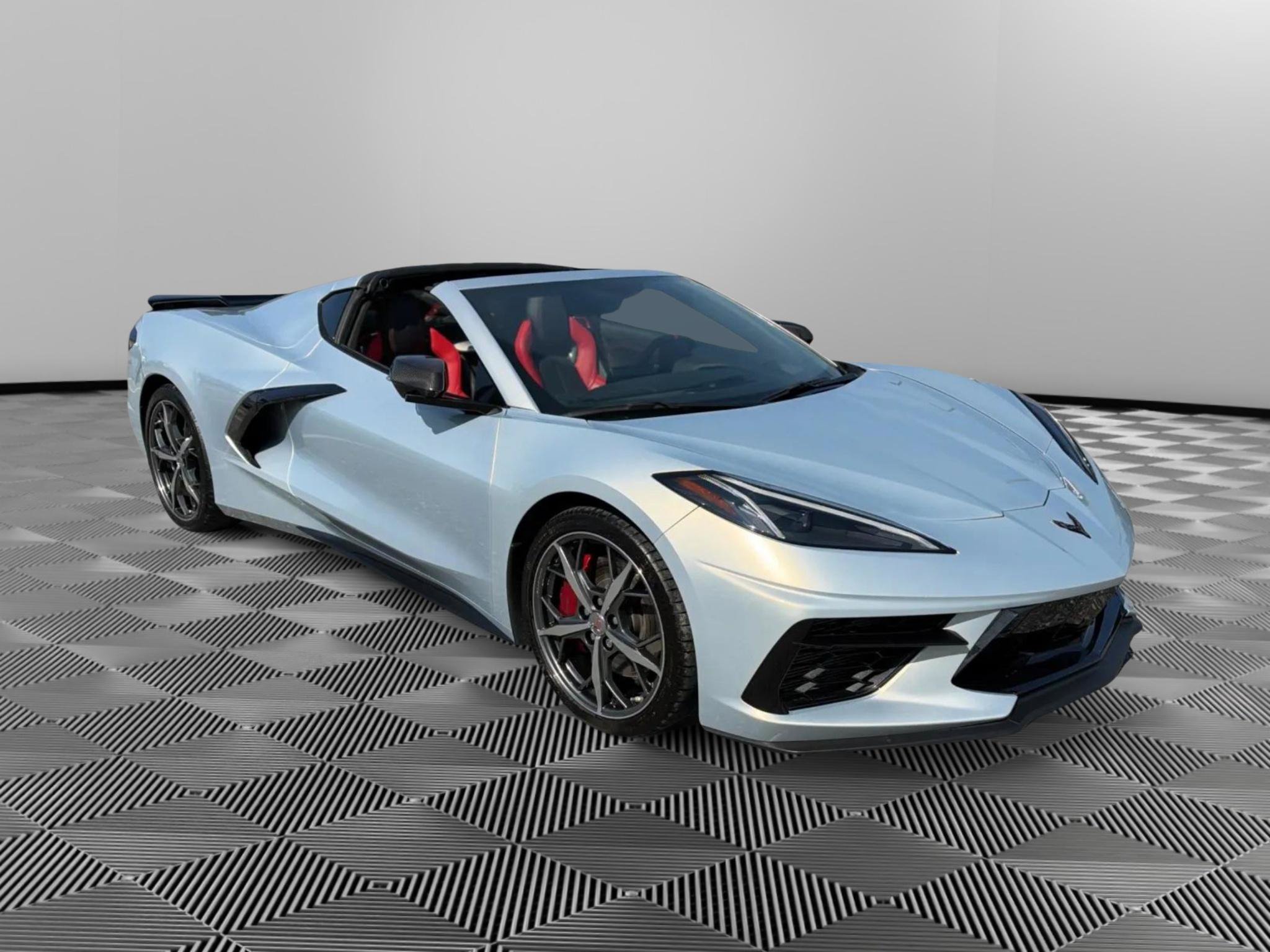 Used 2021 Chevrolet Corvette Stingray Premium Cpe w/ Z51 Performance Package RWD image 4