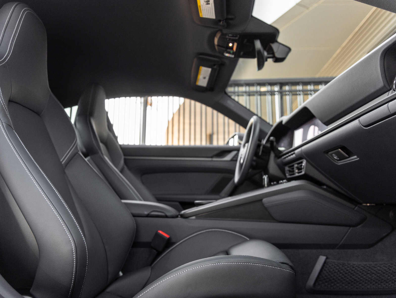 Certified 2025 Porsche 911 Carrera RWD image 39