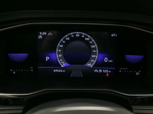 Certified 2022 Volkswagen Jetta SE FWD image 37